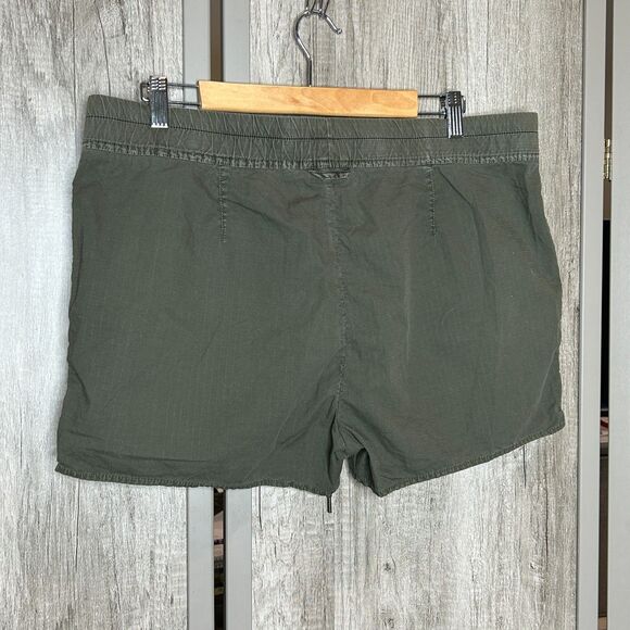 James Perse Cargo Shorts Sz 4 Hunter Green 3" Inseam Pull On Pockets NEW - Picture 6 of 8